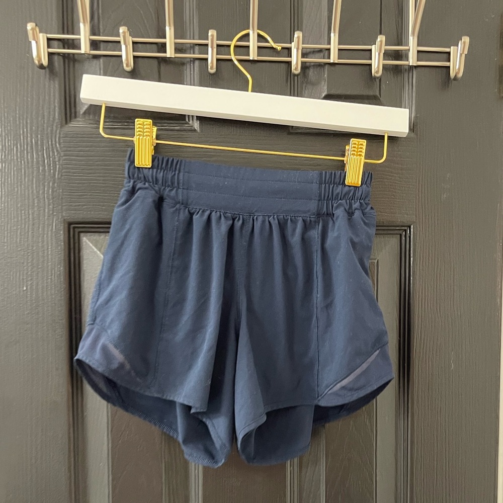 LULULEMON 4” HOTTY HOT SHORTS